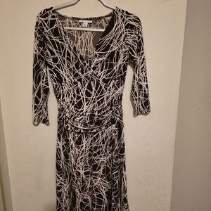 Dressbarn Brown cream  Abstract Print A-Line Dress V-Neck 3/4 Sleeve Size 6